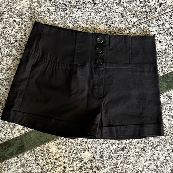 Charlotte Russe Pants - Black shorts